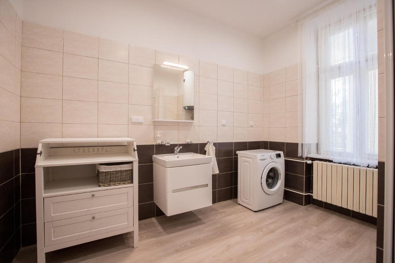 Family Apartment Ostrava Exterior foto