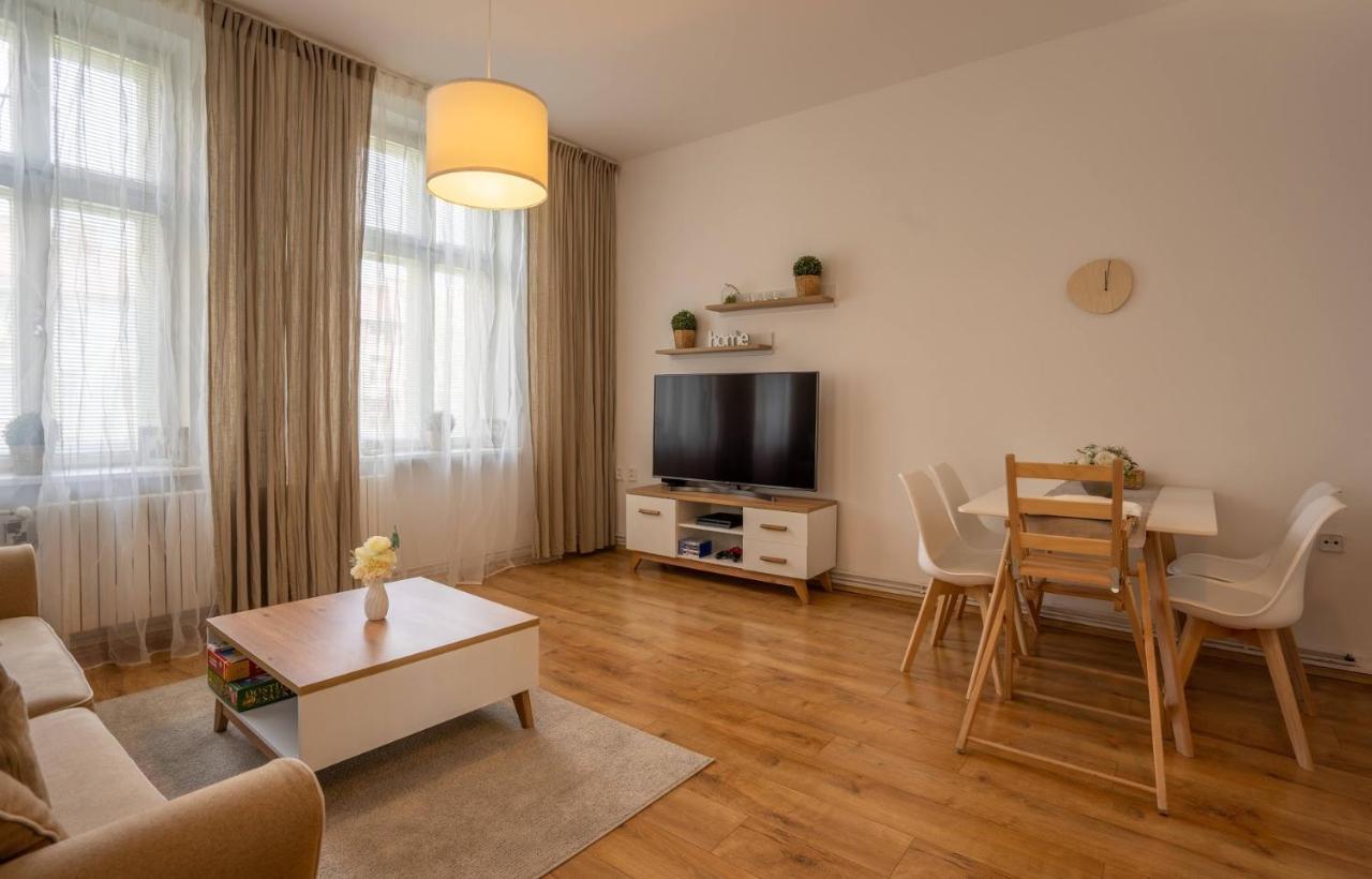 Family Apartment Ostrava Exterior foto